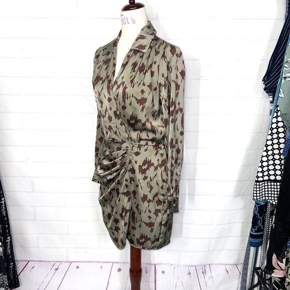 NWOT |•HEARTLOOM•| Brown Camo-like Print Wrap Draped Dress Size Small - Picture 2 of 16